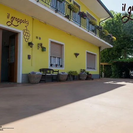 Il Grappolo Foresteria Lombarda B&B 3*